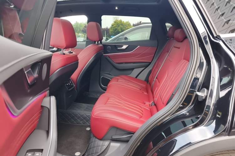 Used Hongqi HS5 2026 Model 2.0T Two-Wheel Drive Xuan Ying Edition Left Rear Seat