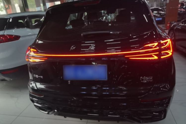 Used Hongqi HS5 2026 Model 2.0T Two-Wheel Drive Xuan Ying Edition Rear
