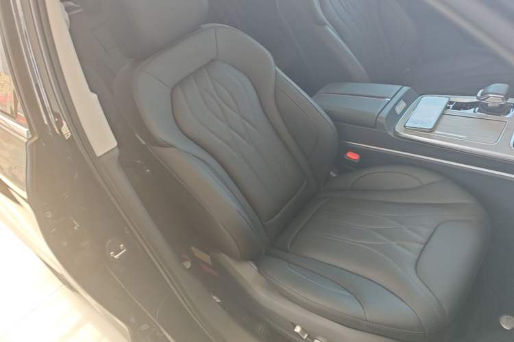 Used Hongqi HS5 2026 Model 2.0T Two-Wheel Drive Qi Yun Pro Edition Right Front Seat