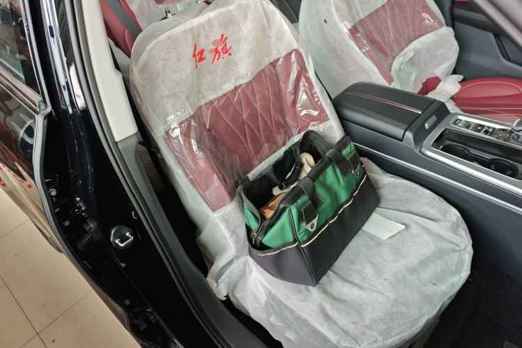 Used Hongqi HS5 2026 Model 2.0T Two-Wheel Drive Qi Yun Pro Edition Right Front Seat