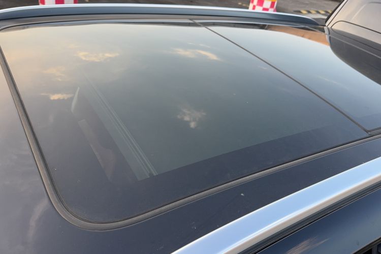 Used Hongqi HS5 2026 Model 2.0T Two-Wheel Drive Qi Xiang Pro Edition Roof