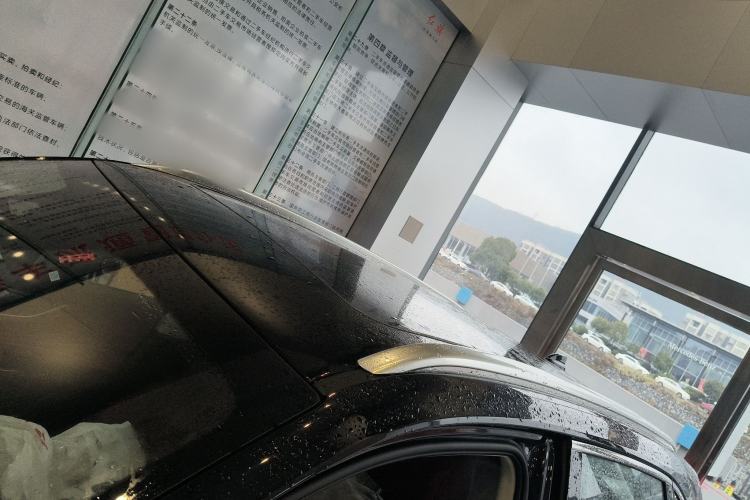 Used Hongqi HS5 2026 Model 2.0T Two-Wheel Drive Qi Xiang Pro Edition Roof