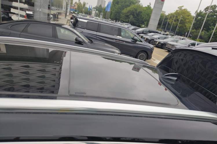 Used Hongqi HS5 2026 Model 2.0T Two-Wheel Drive Qi Xiang Pro Edition Roof