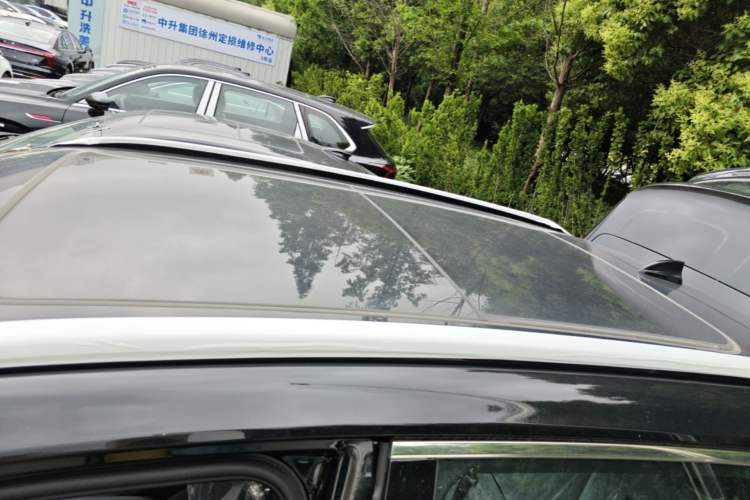 Used Hongqi HS5 2026 Model 2.0T Two-Wheel Drive Xuan Ying Edition Roof