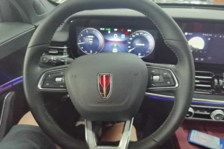 Used Hongqi HS5 2026 Model 2.0T Two-Wheel Drive Xuan Ying Edition Steering Wheel