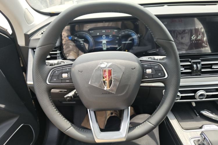 Used Hongqi HS5 2026 Model 2.0T Two-Wheel Drive Qi Xiang Pro Edition Steering Wheel