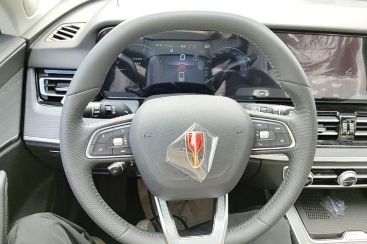 Used Hongqi HS5 2026 Model 2.0T Two-Wheel Drive Qi Xiang Pro Edition Steering Wheel