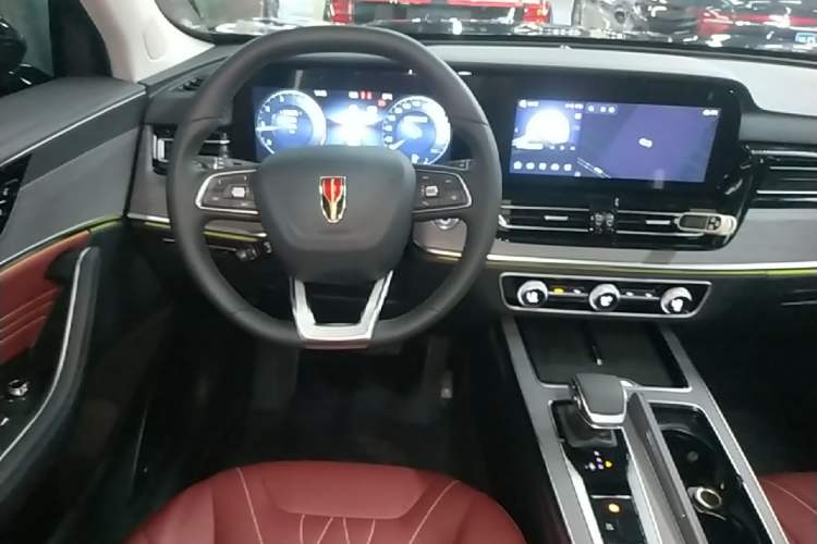 Used Hongqi HS5 2026 Model 2.0T Two-Wheel Drive Qi Xiang Pro Edition Steering Wheel