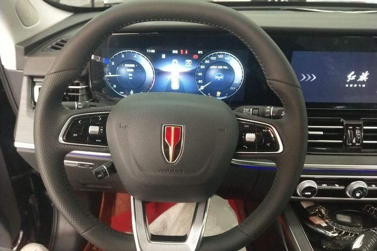 Used Hongqi HS5 2026 Model 2.0T Four-Wheel Drive Qi Xiang Pro Edition Steering Wheel