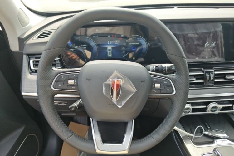 Used Hongqi HS5 2026 Model 2.0T Two-Wheel Drive Qi Xiang Pro Edition Steering Wheel