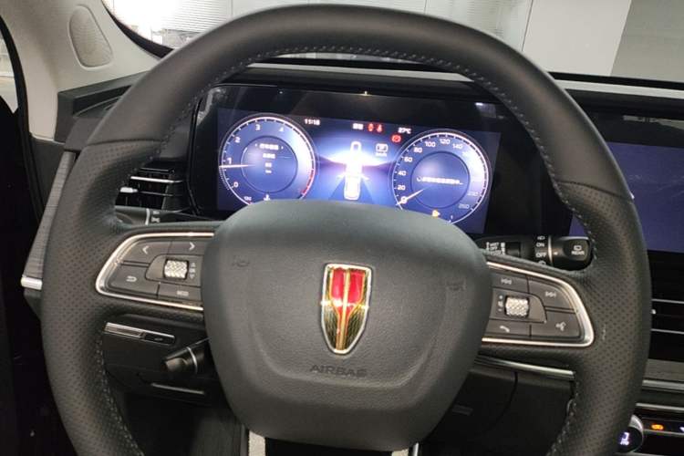 Used Hongqi HS5 2026 Model 2.0T Two-Wheel Drive Qi Yun Pro Edition Steering Wheel