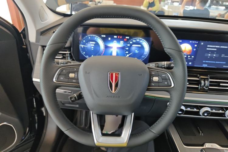 Used Hongqi HS5 2026 Model 2.0T Two-Wheel Drive Qi Xiang Pro Edition Steering Wheel