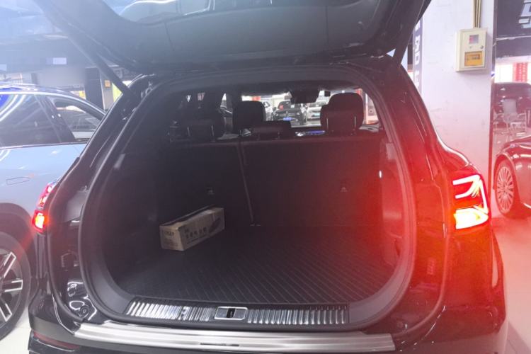 Used Hongqi HS5 2026 Model 2.0T Two-Wheel Drive Xuan Ying Edition Trunk