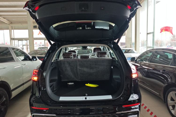 Used Hongqi HS5 2026 Model 2.0T Two-Wheel Drive Qi Yun Pro Edition Trunk