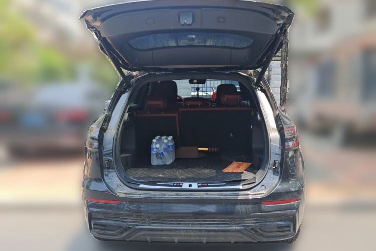 Used Hongqi HS5 2026 Model 2.0T Two-Wheel Drive Xuan Ying Edition Trunk