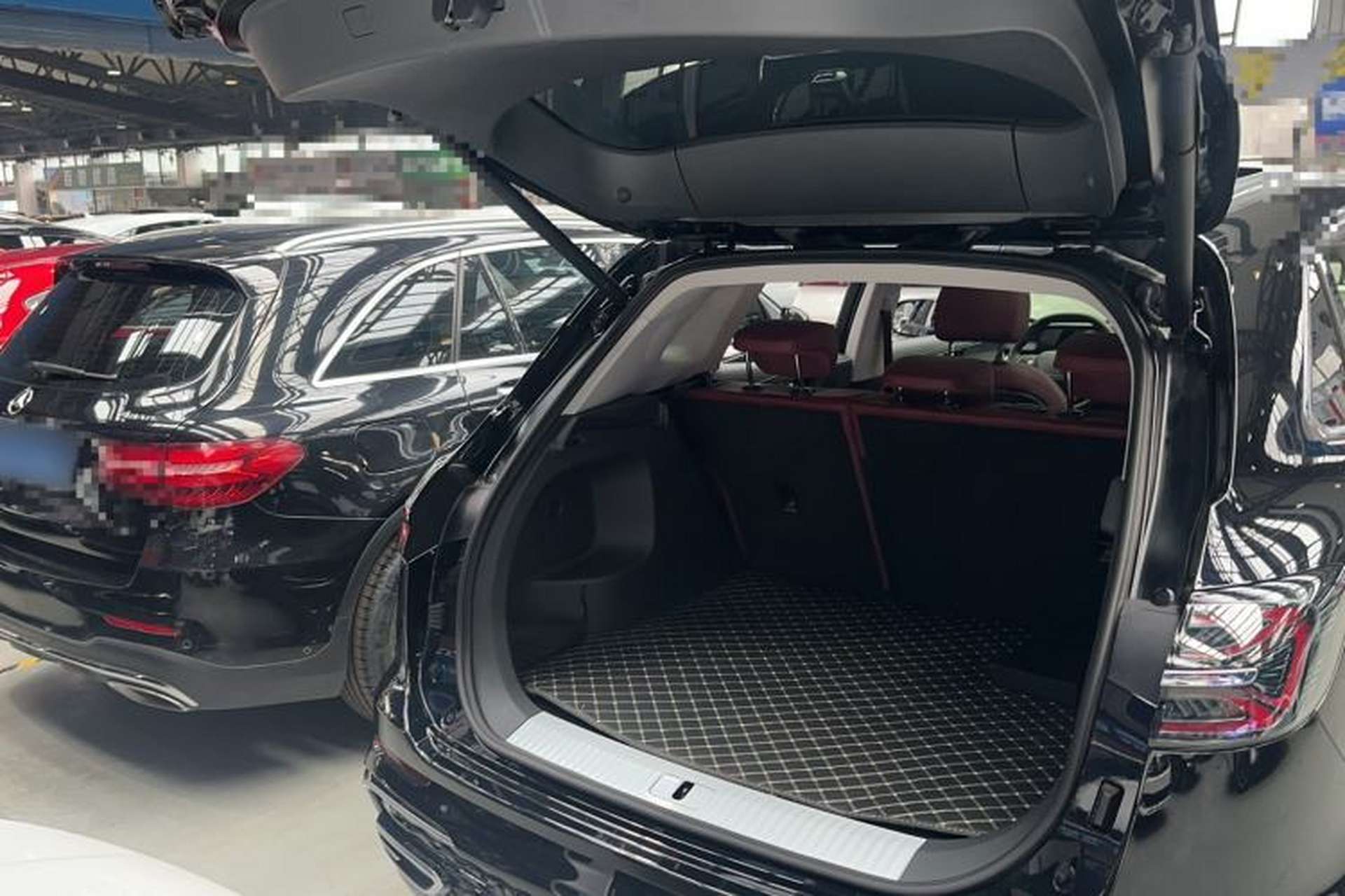 Used Hongqi HS5 2026 Model 2.0T Two-Wheel Drive Qi Xiang Pro Edition Trunk