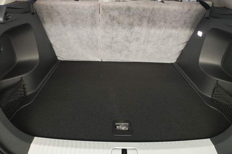 Used Hongqi HS5 2026 Model 2.0T Two-Wheel Drive Qi Yun Pro Edition Trunk