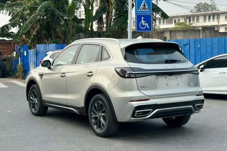 Used Hongqi HS5 2026 Model 2.0T Two-Wheel Drive Qi Xiang Pro Edition Exterior 3