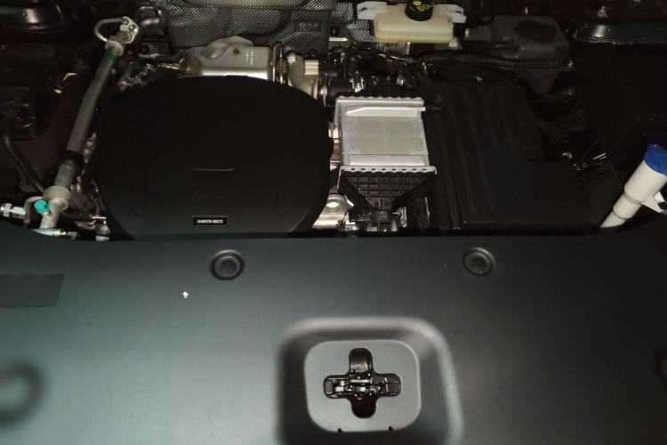 Used Hongqi HS6 PHEV 2026 240 Smart Hybrid Version Engine Bay