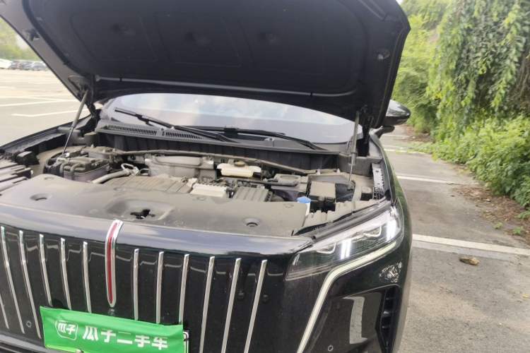 Used Hongqi HS6 PHEV 2026 220 All-Wheel Drive Smart Hybrid Version Engine Bay Left