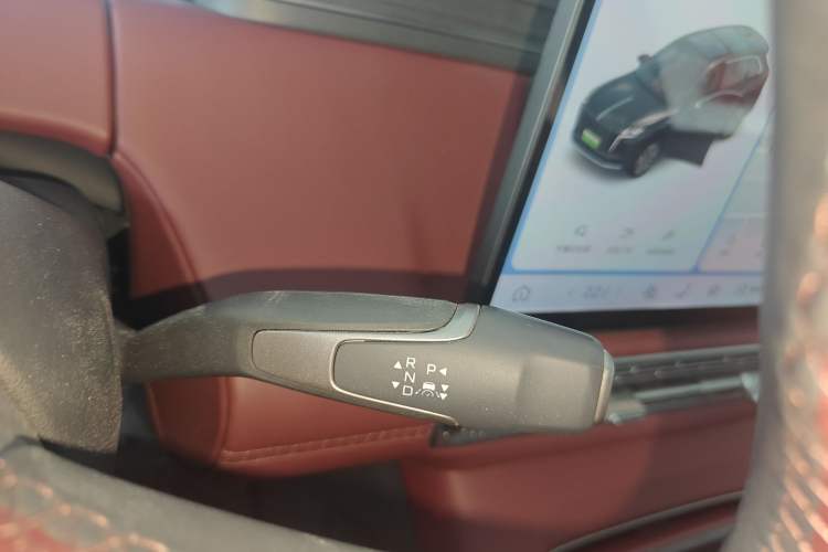 Used Hongqi HS6 PHEV 2026 240 Smart Hybrid Version Gear Lever