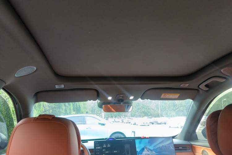 Used Hongqi HS6 PHEV 2026 220 All-Wheel Drive Smart Hybrid Version Headliner