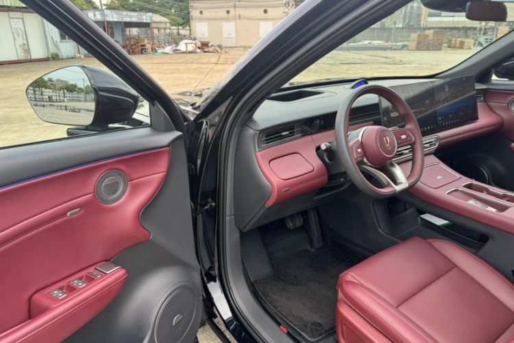 Used Hongqi HS6 PHEV 2026 240 Smart Hybrid Version Interior 5