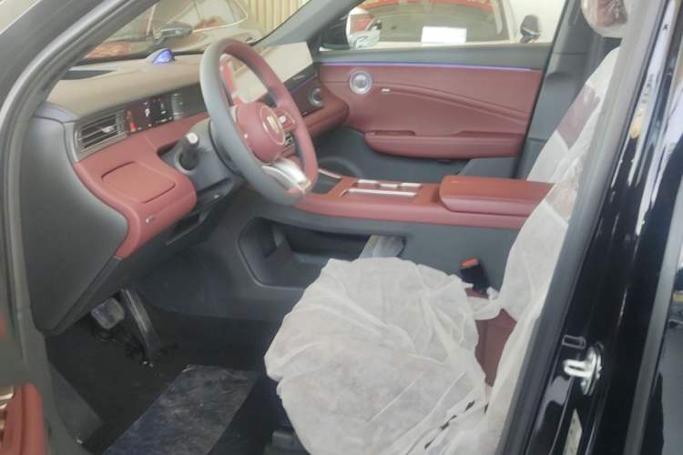 Used Hongqi HS6 PHEV 2026 240 Smart Hybrid Version Left Front Seat
