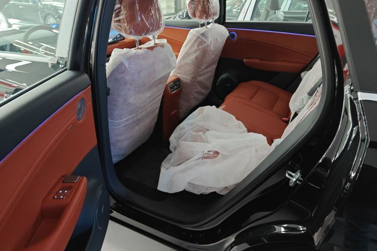 Used Hongqi HS6 PHEV 2026 240 Smart Hybrid Version Left Rear Seat