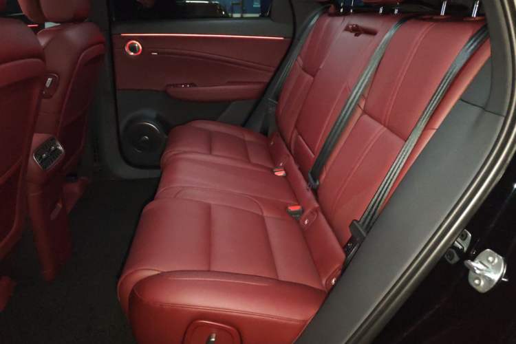 Used Hongqi HS6 PHEV 2026 240 Smart Hybrid Version Left Rear Seat