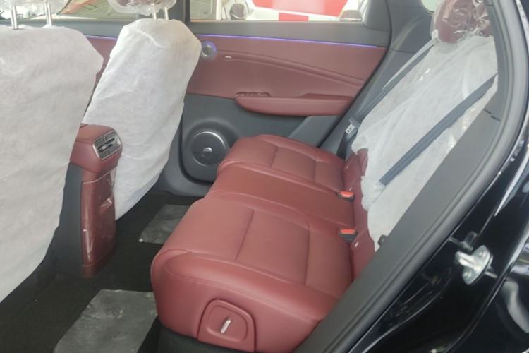 Used Hongqi HS6 PHEV 2026 240 Smart Hybrid Version Left Rear Seat
