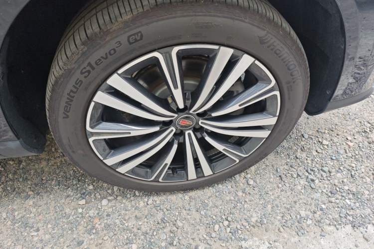 Used Hongqi HS6 PHEV 2026 240 Smart Hybrid Version Right Front Wheel Hub