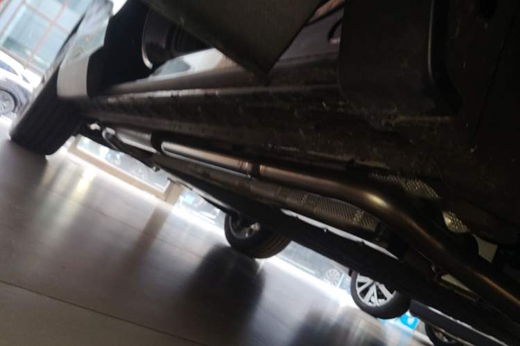 Used Hongqi HS6 PHEV 2026 240 Smart Hybrid Version Right Side Sill
