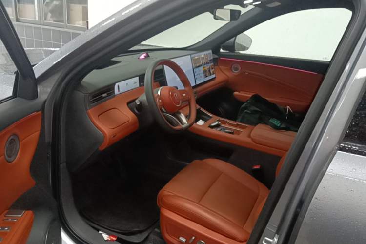 Used Hongqi HS6 PHEV 2026 220 All-Wheel Drive Smart Hybrid Version Driver Seat