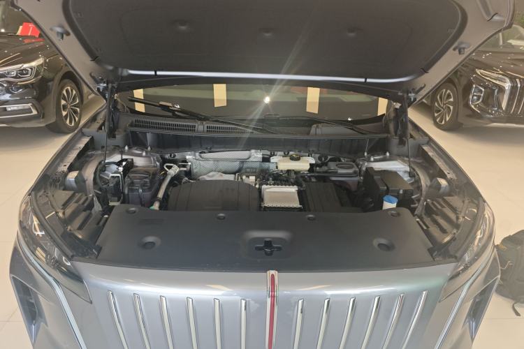 Used Hongqi HS6 PHEV 2026 220 All-Wheel Drive Smart Hybrid Version Engine Bay