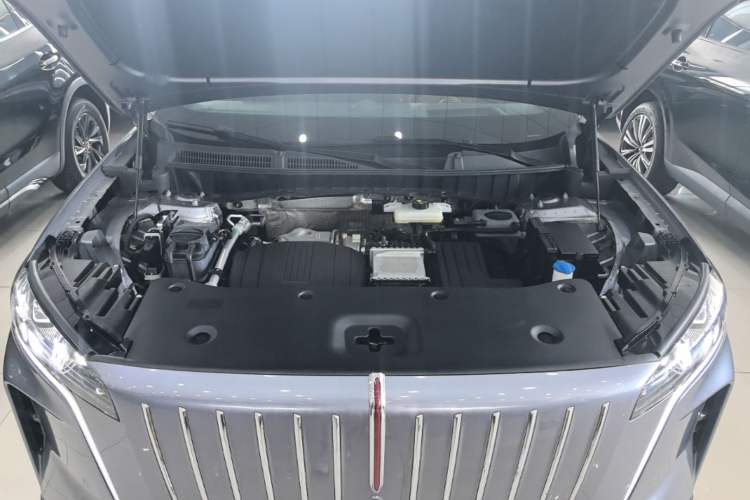 Used Hongqi HS6 PHEV 2026 220 All-Wheel Drive Smart Hybrid Version Engine Bay