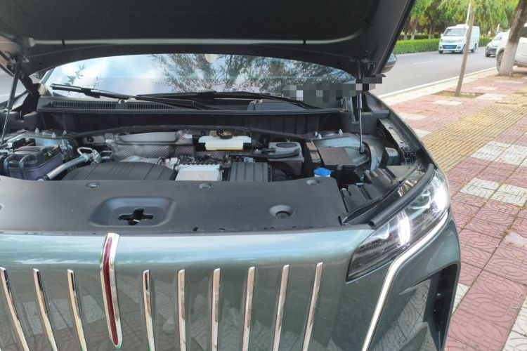 Used Hongqi HS6 PHEV 2026 240 Smart Hybrid Version Engine Bay Left