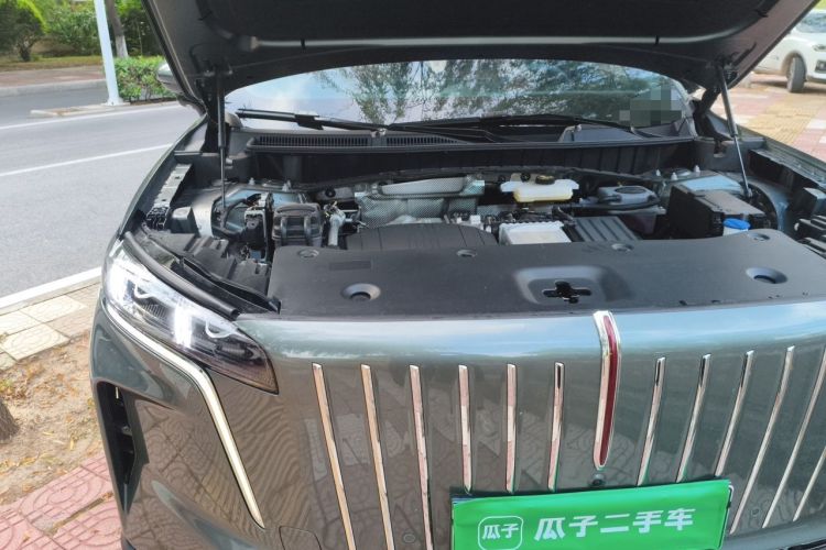 Used Hongqi HS6 PHEV 2026 240 Smart Hybrid Version Engine Bay Right