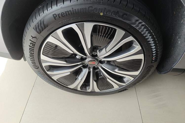 Used Hongqi HS6 PHEV 2026 220 All-Wheel Drive Smart Hybrid Version Exterior 4