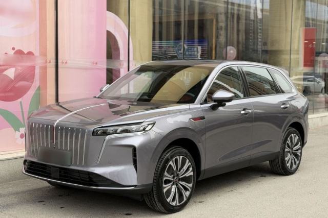 Used Hongqi HS6 PHEV 2026 220 All-Wheel Drive Smart Hybrid Version