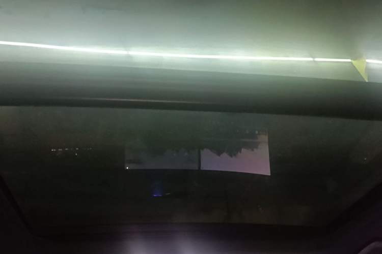 Used Hongqi HS6 PHEV 2026 220 All-Wheel Drive Smart Hybrid Version Headliner