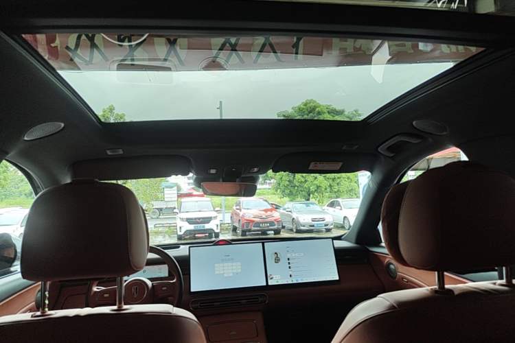 Used Hongqi HS6 PHEV 2026 220 All-Wheel Drive Smart Hybrid Version Headliner