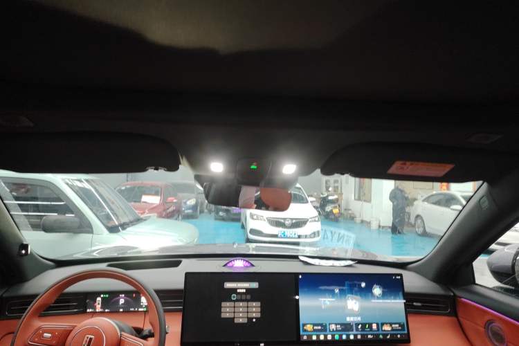 Used Hongqi HS6 PHEV 2026 220 All-Wheel Drive Smart Hybrid Version Headliner