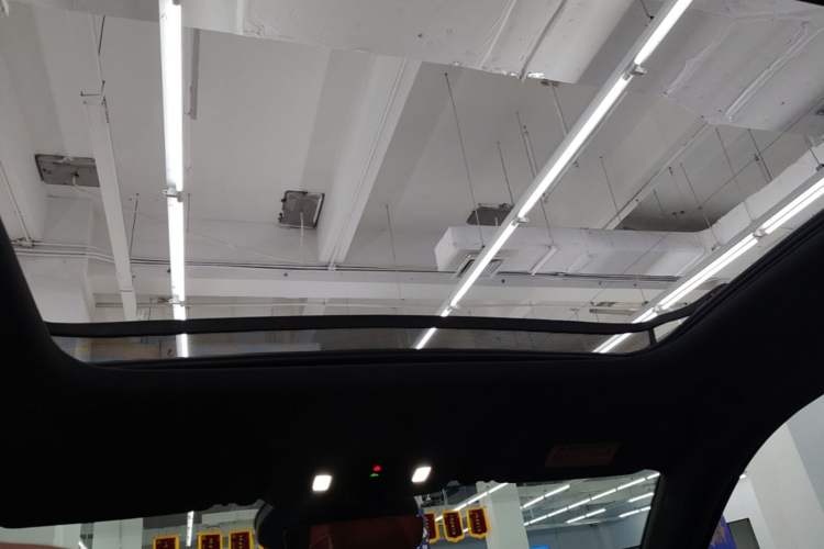 Used Hongqi HS6 PHEV 2026 220 All-Wheel Drive Smart Hybrid Version Headliner