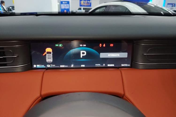 Used Hongqi HS6 PHEV 2026 220 All-Wheel Drive Smart Hybrid Version Instrument Cluster