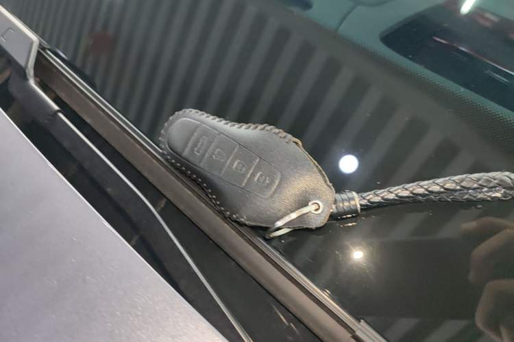 Used Hongqi HS6 PHEV 2026 240 Smart Hybrid Version Interior 1