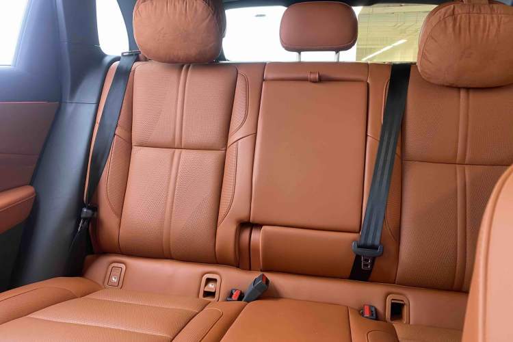 Used Hongqi HS6 PHEV 2026 220 All-Wheel Drive Smart Hybrid Version Interior 2