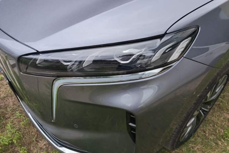 Used Hongqi HS6 PHEV 2026 220 All-Wheel Drive Smart Hybrid Version Left Front Headlight