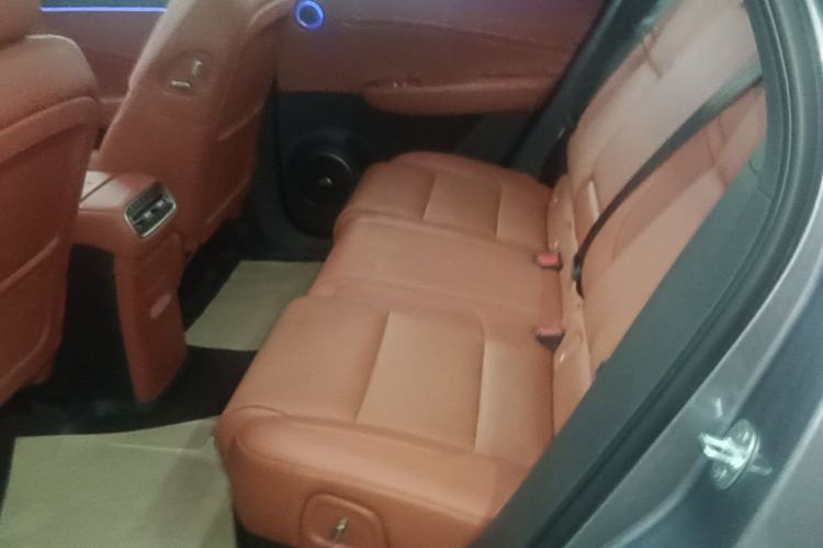Used Hongqi HS6 PHEV 2026 220 All-Wheel Drive Smart Hybrid Version Left Rear Seat