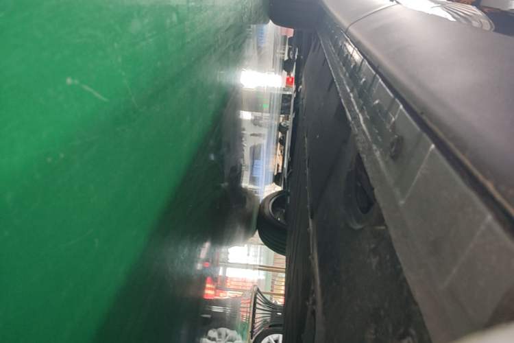 Used Hongqi HS6 PHEV 2026 240 Smart Hybrid Version Left Side Sill